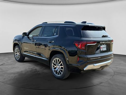 New 2026 GMC Terrain Denali w/ LPO, Floor Liner Package AWD/4WD image 8