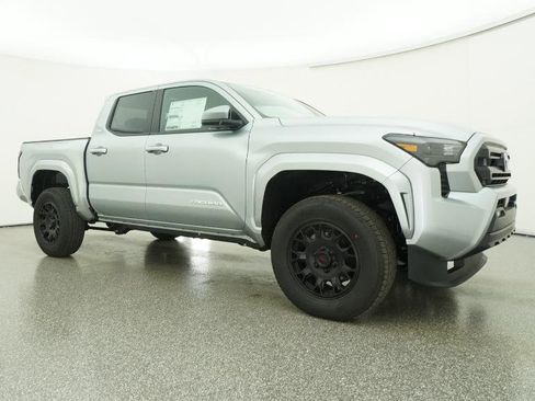 New 2025 Toyota Tacoma SR5 image 30