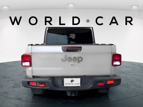 Used 2020 Jeep Gladiator Rubicon AWD/4WD image 8