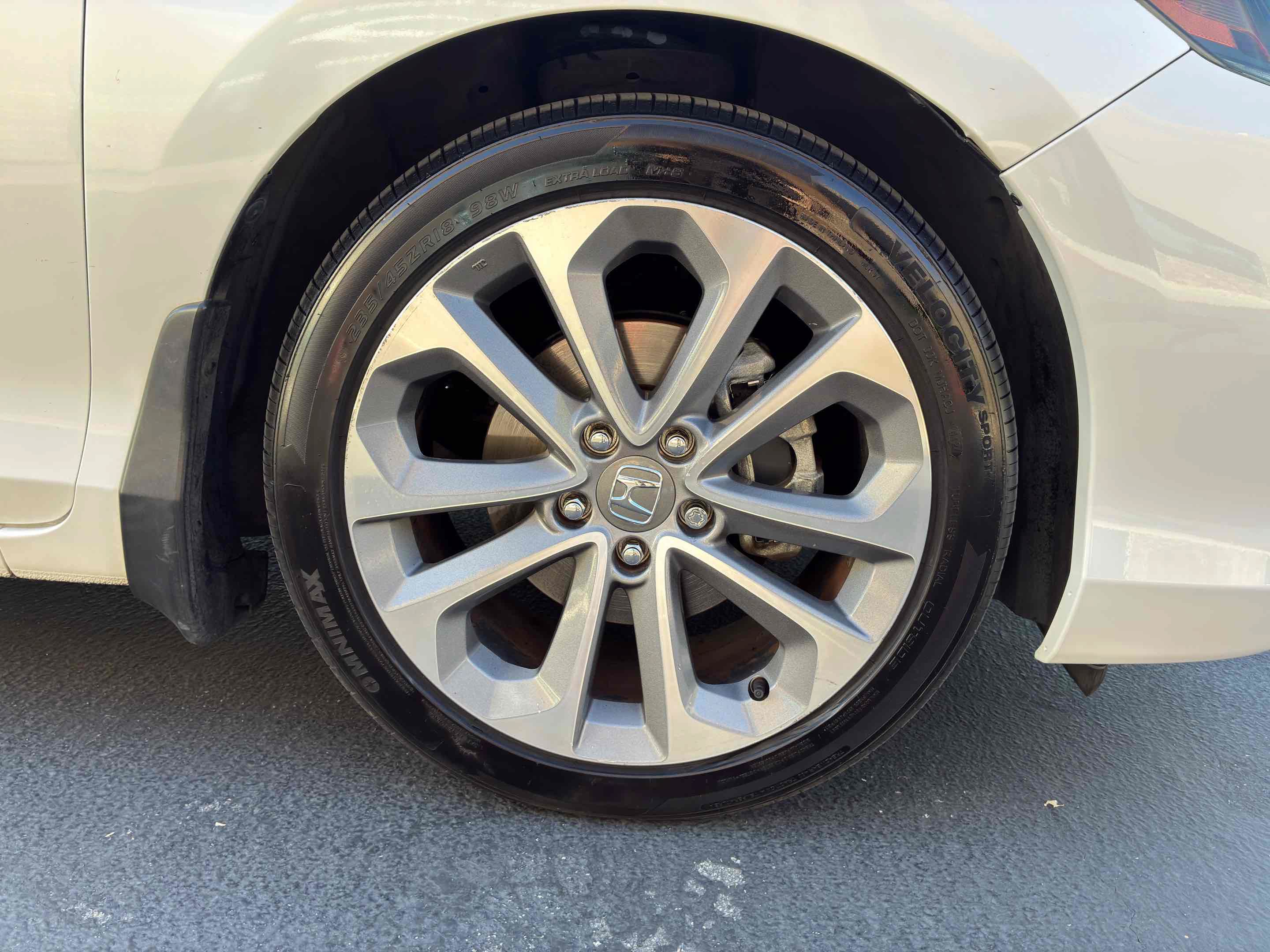 Used 2015 Honda Accord EX-L image 12