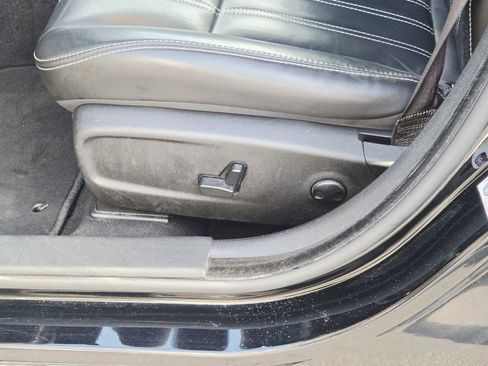 Used 2023 Chrysler 300 S image 42