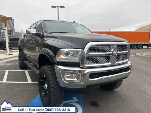 Used 2018 RAM 2500 Laramie w/ Convenience Group image 3