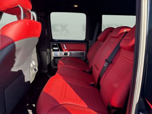 Used 2024 Mercedes-Benz G 550 image 12