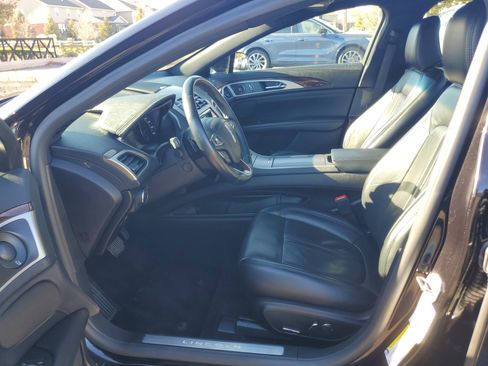 Used 2020 Lincoln MKZ Reserve w/ Monochromatic Package image 11