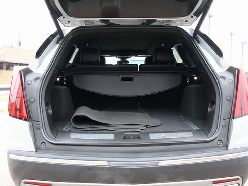 Used 2020 Cadillac XT5 Premium Luxury image 23