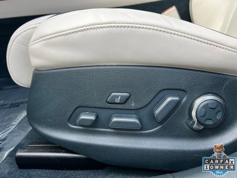 Used 2023 Genesis G80 image 29