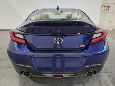 Used 2025 Toyota GR86 Premium w/ ALL Weather Mat Package (TMS) image 4