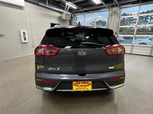 Used 2019 Kia Niro EX Premium image 4