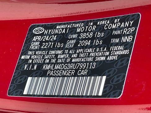 Used 2024 Hyundai Elantra SEL FWD image 33