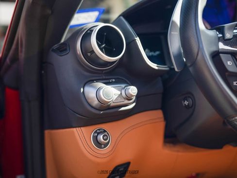 Used 2019 Ferrari Portofino image 43