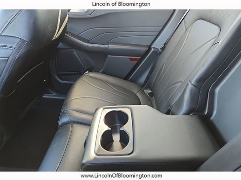 Used 2025 Ford Escape Platinum w/ Premium Technology Package image 44