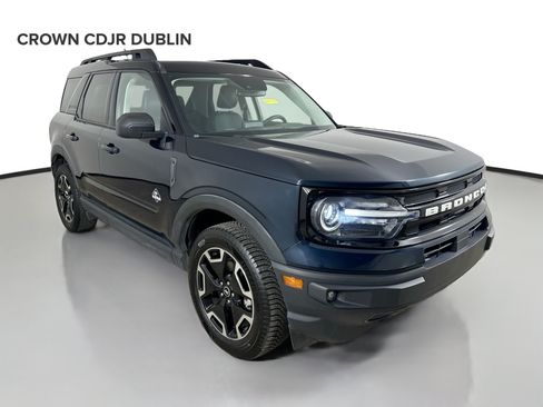 Used 2022 Ford Bronco Sport Outer Banks w/ Tech Package AWD/4WD image 3