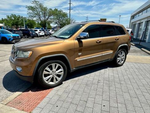 Used 2011 Jeep Grand Cherokee 70th Anniversary AWD/4WD image 3