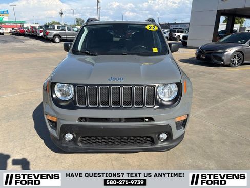 Used 2022 Jeep Renegade Latitude w/ Convenience Group AWD/4WD image 10