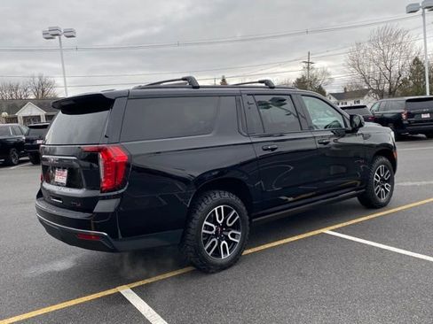 Used 2023 GMC Yukon XL AT4 w/ AT4 Premium Package AWD/4WD image 5