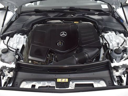 Used 2025 Mercedes-Benz C 300 Sedan image 27