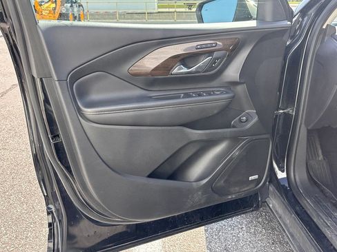 Used 2020 GMC Terrain Denali w/ Denali Premium Package AWD/4WD image 18