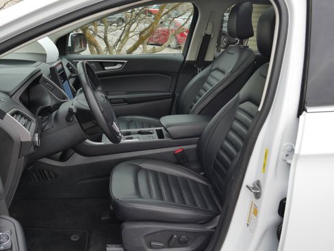 Certified 2024 Ford Edge SEL w/ Convenience Package AWD/4WD image 12
