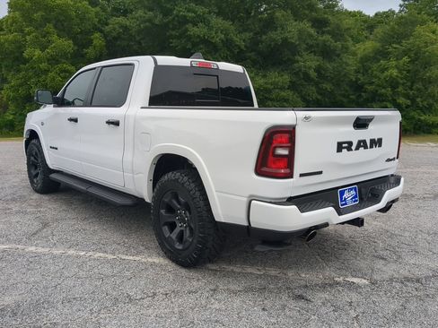 New 2026 RAM 1500 Big Horn AWD/4WD image 7
