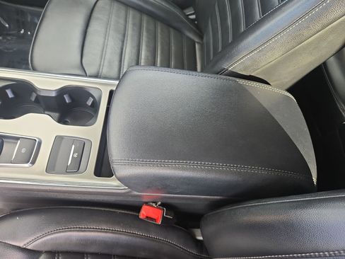 Certified 2022 Ford Edge SEL image 27