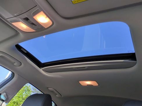 Certified 2022 Hyundai Kona Limited FWD image 20