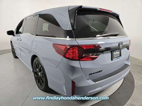 Used 2026 Honda Odyssey Sport-L image 4