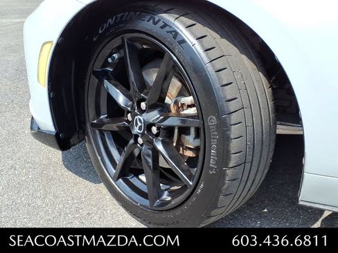 Used 2019 MAZDA MX-5 Miata Club w/ I-ACTIVSENSE Club Package RWD image 8