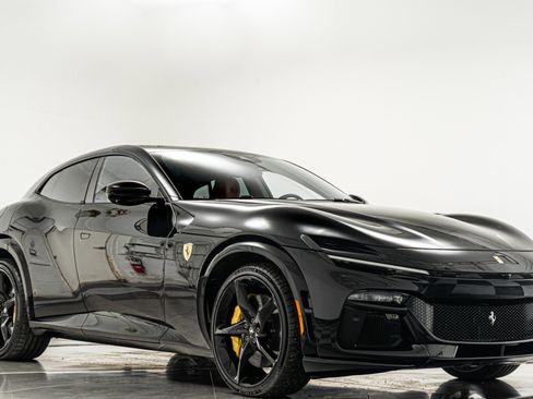 Used 2025 Ferrari Purosangue image 32