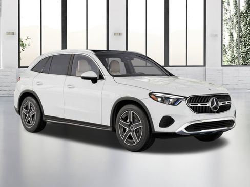 Used 2026 Mercedes-Benz GLC 300 4MATIC image 11