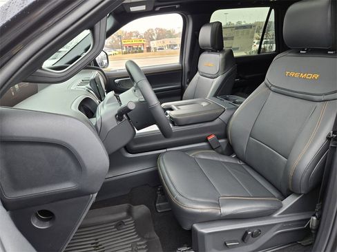 New 2025 Ford Expedition Tremor image 13