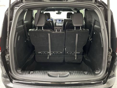 Used 2025 Chrysler Pacifica Select FWD image 28