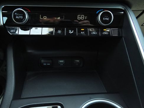 Used 2023 Kia K5 GT-Line w/ GT-Line Premium Package AWD/4WD image 26