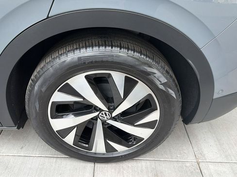 Certified 2024 Volkswagen ID.4 2WD image 12