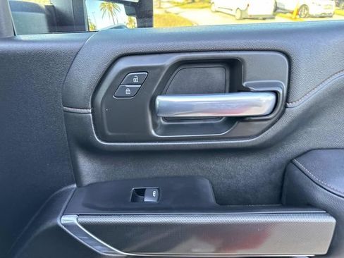 Used 2021 GMC Sierra 2500 AT4 w/ AT4 Premium Plus Package image 16