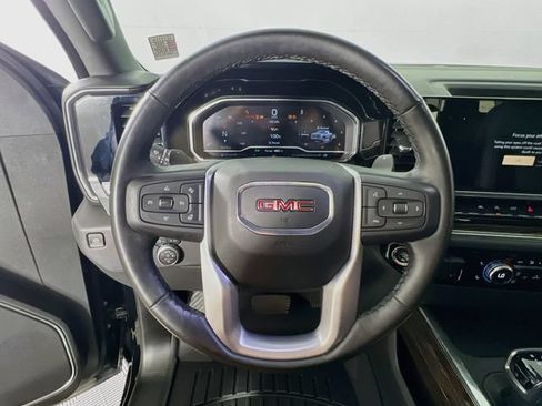 Used 2023 GMC Sierra 1500 Elevation w/ Preferred Package AWD/4WD image 12
