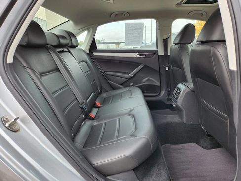 Used 2019 Volkswagen Passat 2.0T Wolfsburg w/ Wheels & Sunroof Package image 14