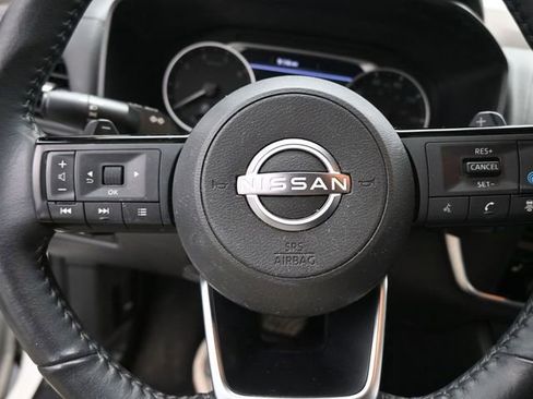 Used 2023 Nissan Rogue SV w/ SV Premium B Package image 23