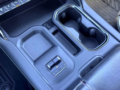 Used 2024 GMC Sierra 2500 AT4X w/ AT4X AEV Edition image 32