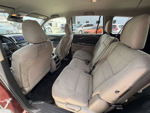 Used 2019 Honda Pilot LX image 16