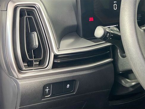 Certified 2024 Kia Sorento LX image 10