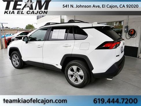 Used 2024 Toyota RAV4 XLE AWD/4WD image 7