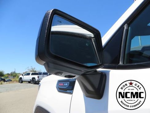 Used 2025 GMC Sierra 1500 AT4 AWD/4WD image 14