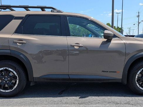 Used 2023 Nissan Pathfinder Rock Creek AWD/4WD image 6