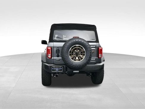 New 2025 Ford Bronco 4-Door image 9