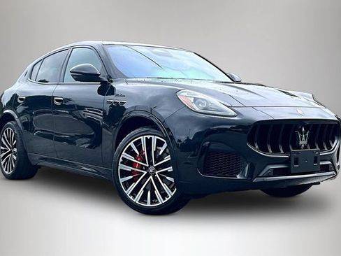 Used 2023 Maserati Grecale Modena AWD/4WD image 1