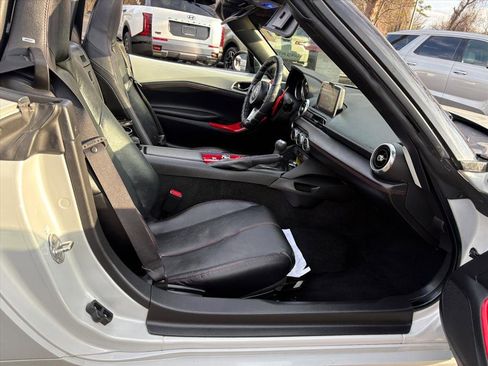 Used 2016 MAZDA MX-5 Miata Grand Touring image 15