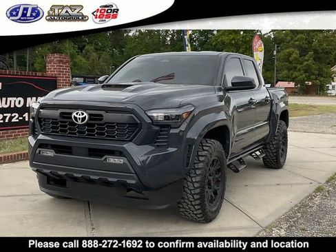 Used 2024 Toyota Tacoma TRD Sport RWD image 3
