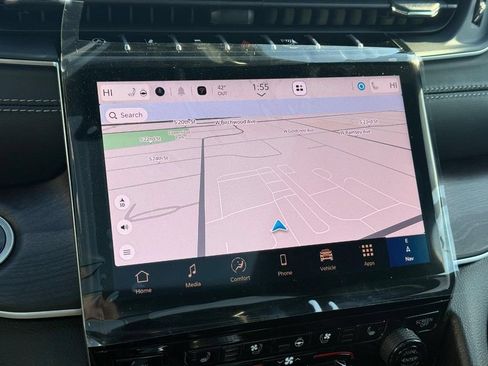New 2025 Jeep Grand Cherokee L Limited w/ Luxury Tech Group II AWD/4WD image 16