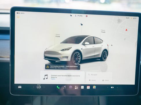 Used 2022 Tesla Model Y Performance AWD/4WD image 14
