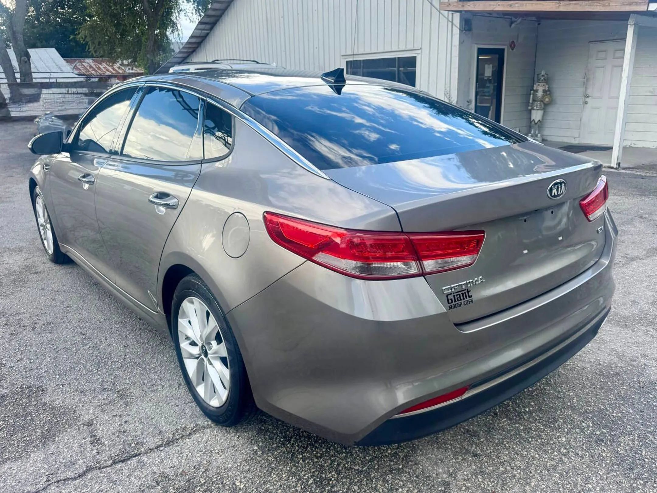Used 2016 Kia Optima EX FWD image 5